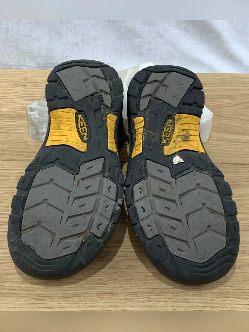 KEEN Venice H2 Kid’s Size 1 Hiking Waterproof Navy Blue Grey Sandals